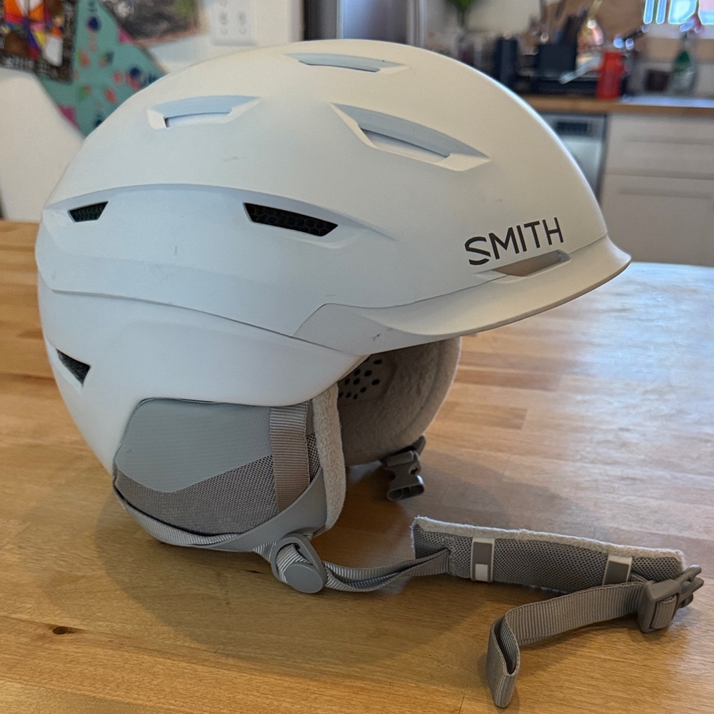 Smith Liberty women’s White Helmet